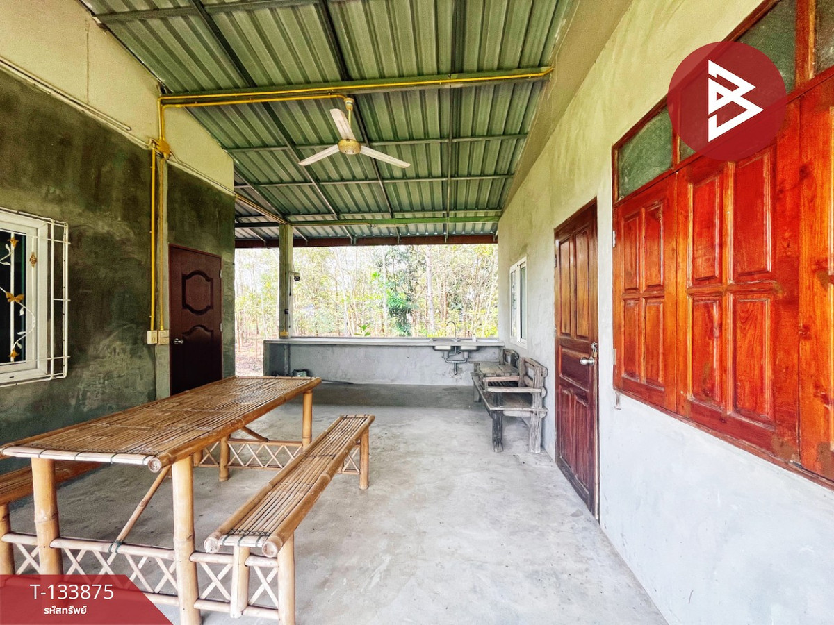 ขายบ้านเดี่ยวพร้อมที่ดิน เนื้อที่ 4 ไร่ 2 งาน 88 ตร.วา หนองฉาง อุทัยธานี