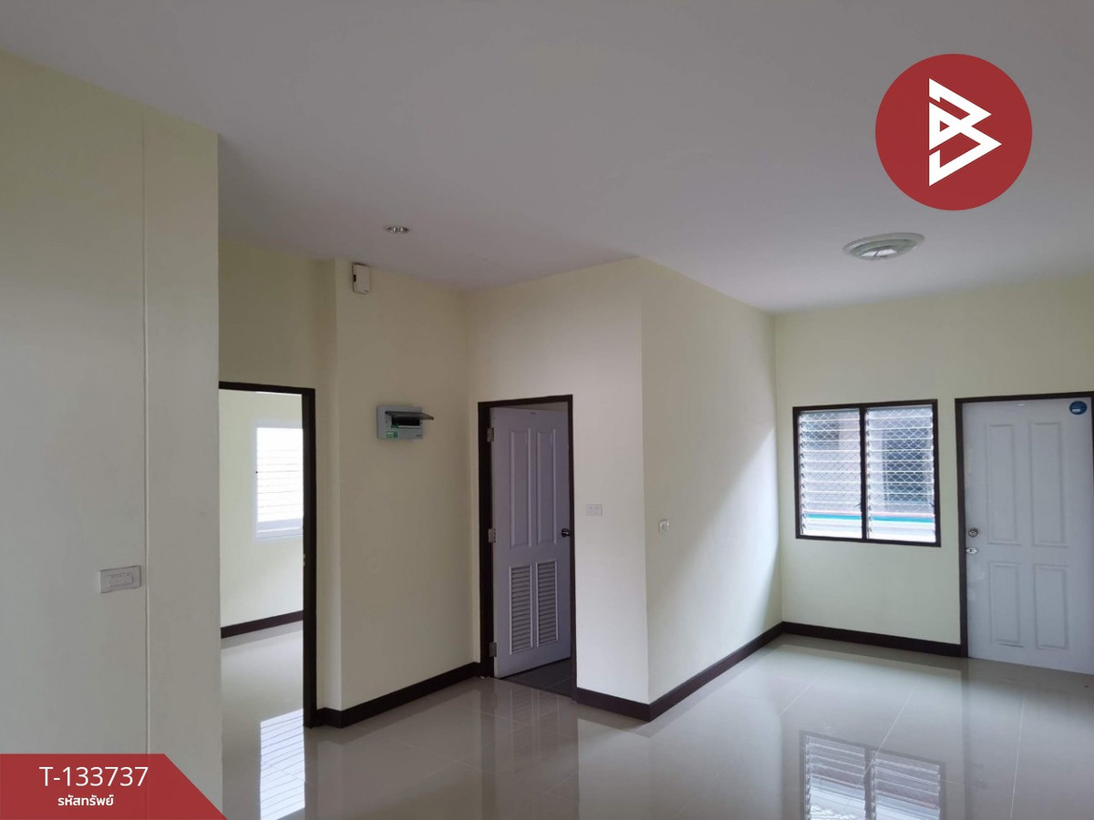 ขายบ้านแฝด เนื้อที่ 32 ตารางวา ห้วยกะปิ ชลบุรี