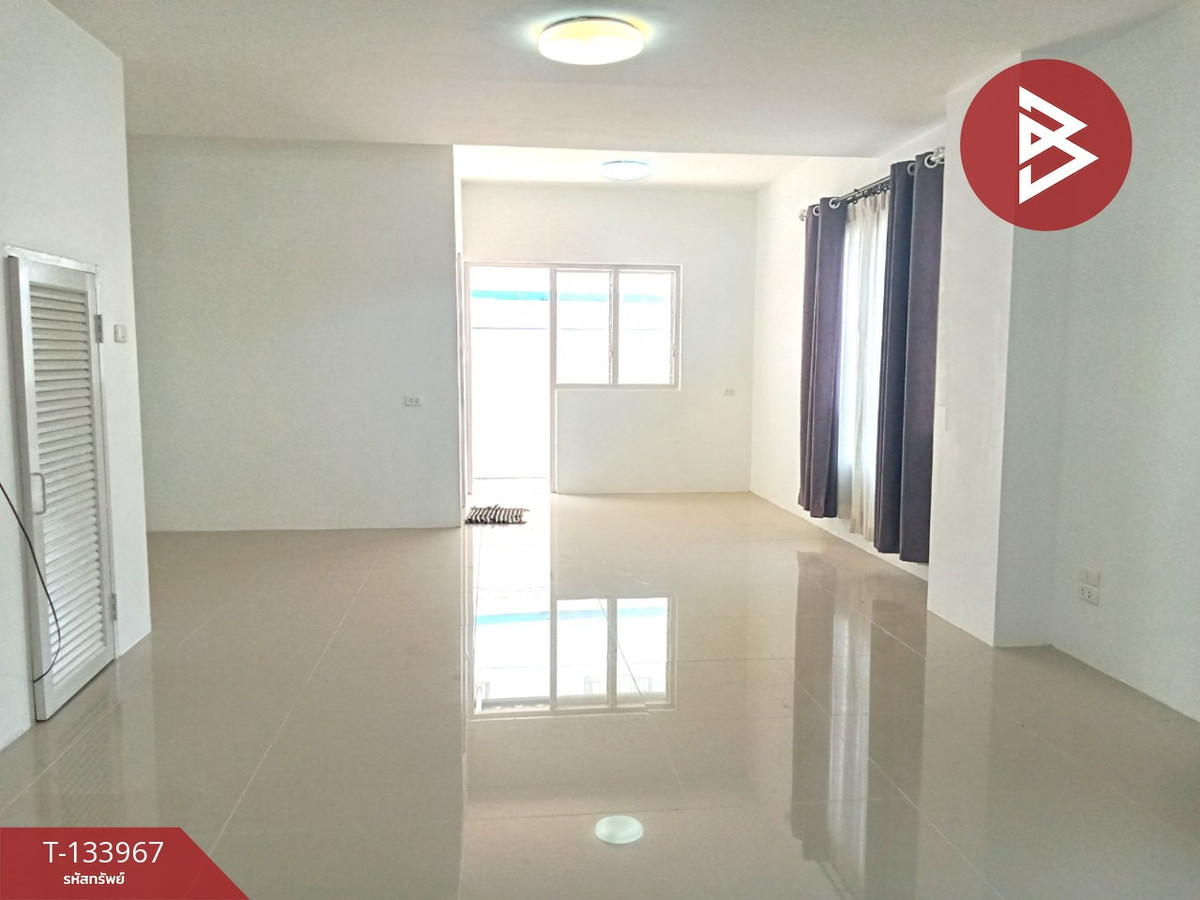 ขายทาวน์เฮ้าส์ หมู่บ้านไลฟ์ ทาวน์โฮม ห้วยกะปิ (Life Townhome) ชลบุรี