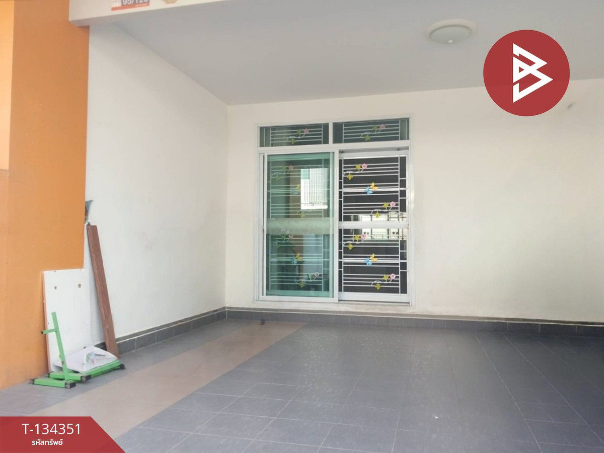 ขายทาวน์เฮ้าส์ หมู่บ้านมณีรินทร์ โมเดิร์นโฮม บางพระ (Maneerin Modern Home Bang Phra) ชลบุรี