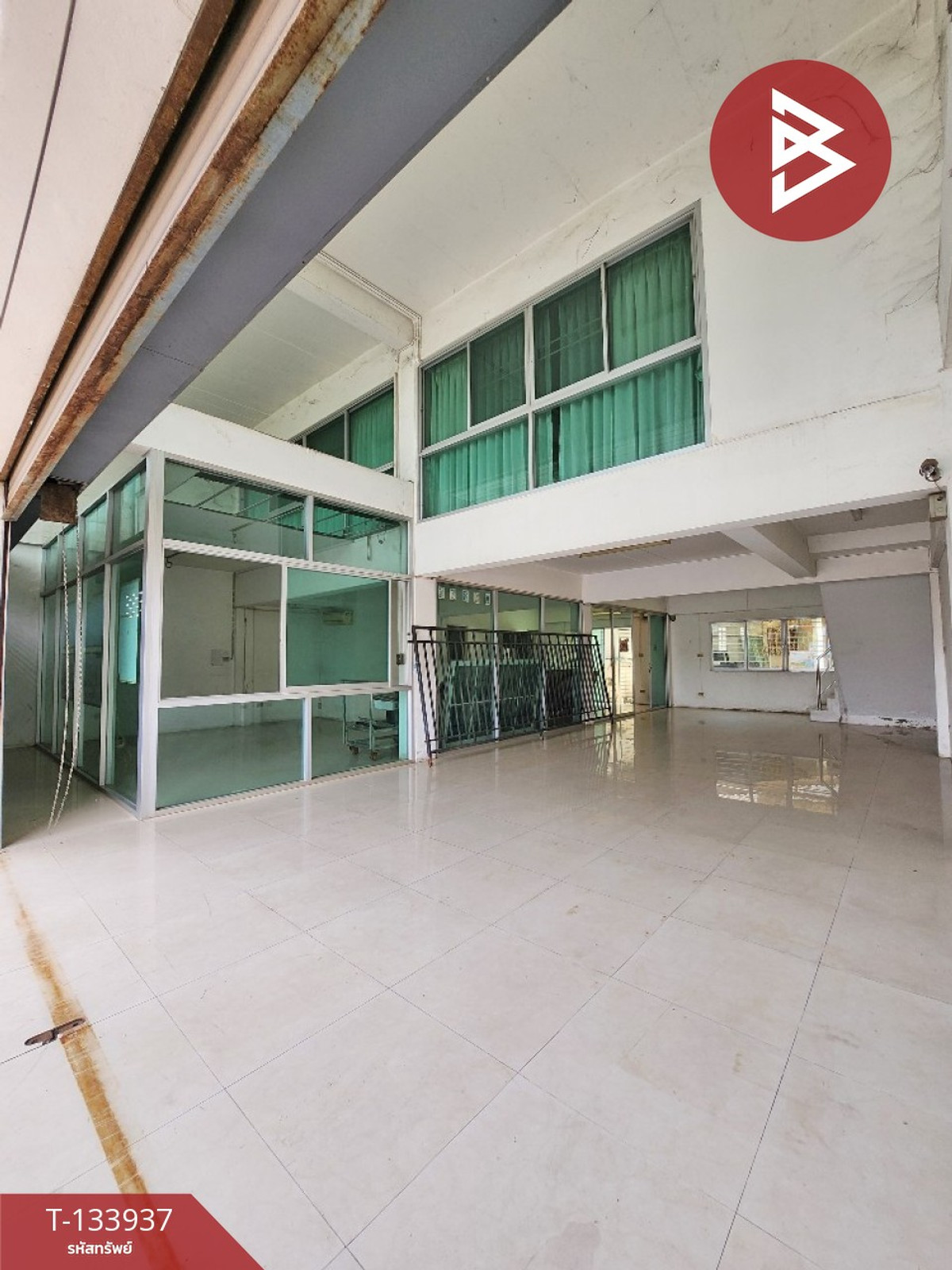 ขาย/เช่า อาคารพาณิชย์ เนื้อที่ 43.8 ตร.วา บางหญ้าแพรก สมุทรสาคร