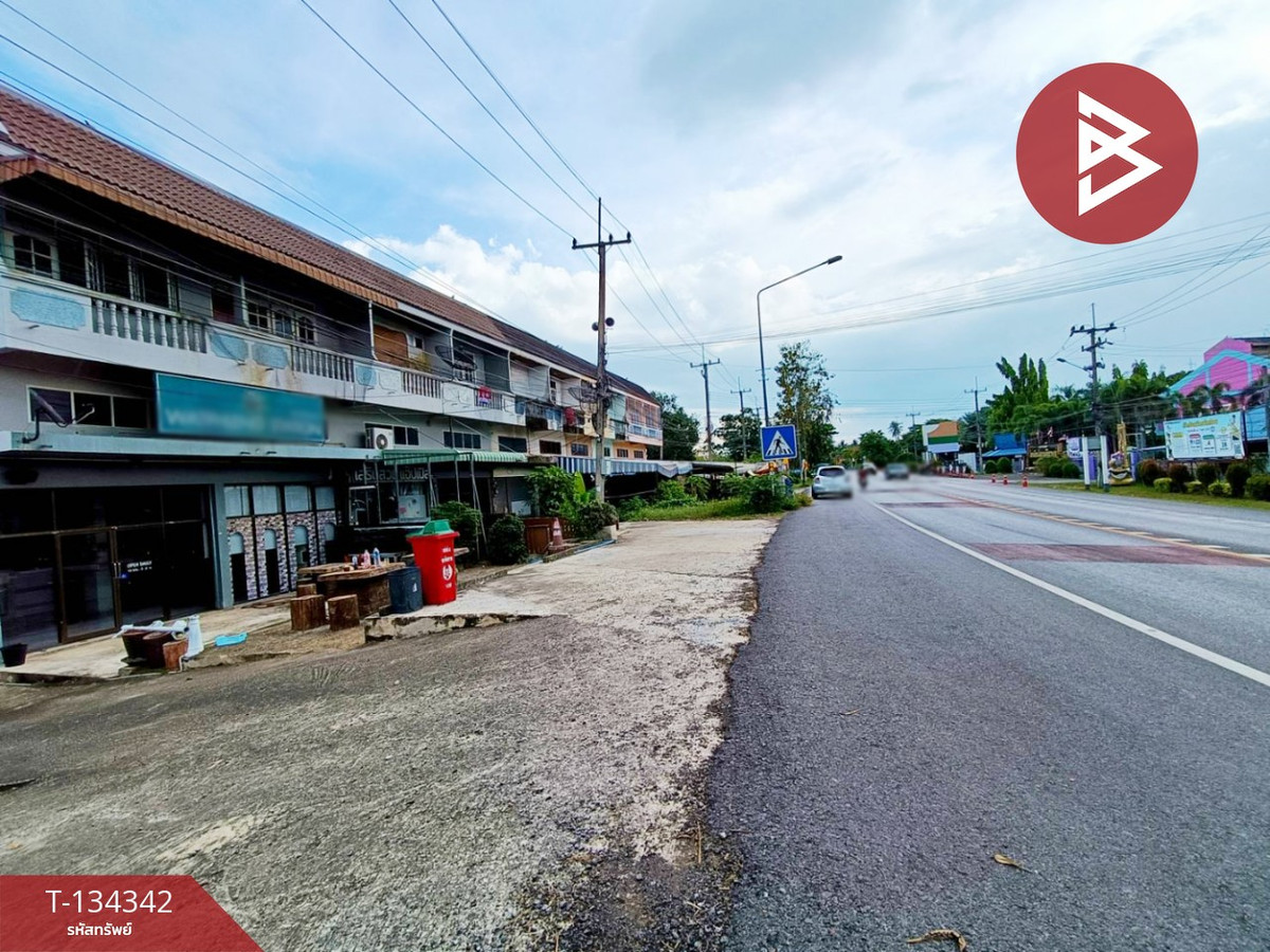 ขายทาวน์เฮ้าส์ 3 ชั้น เนื้อที่ 20 ตารางวา ต.วัดเพลง ราชบุรี ราคาถูก สวยพร้อมเข้าอยู่