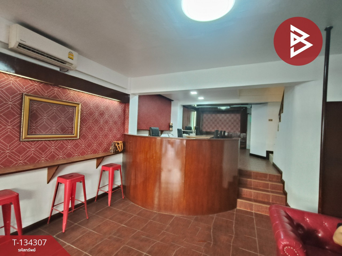 ขายทาวน์โฮม 3 ชั้น เนื้อที่ 2.9 ตารางวา ซอยลาดพร้าว 112 กรุงเทพมหานคร