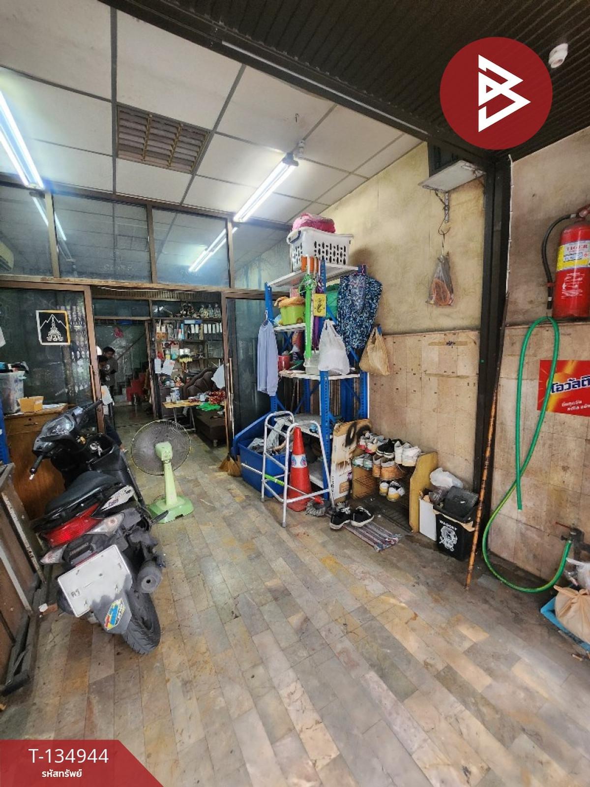 ขายอาคารพาณิชย์ 3 ชั้น เนื้อที่ 19 ตร.วา ยานนาวา กรุงเทพมหานคร