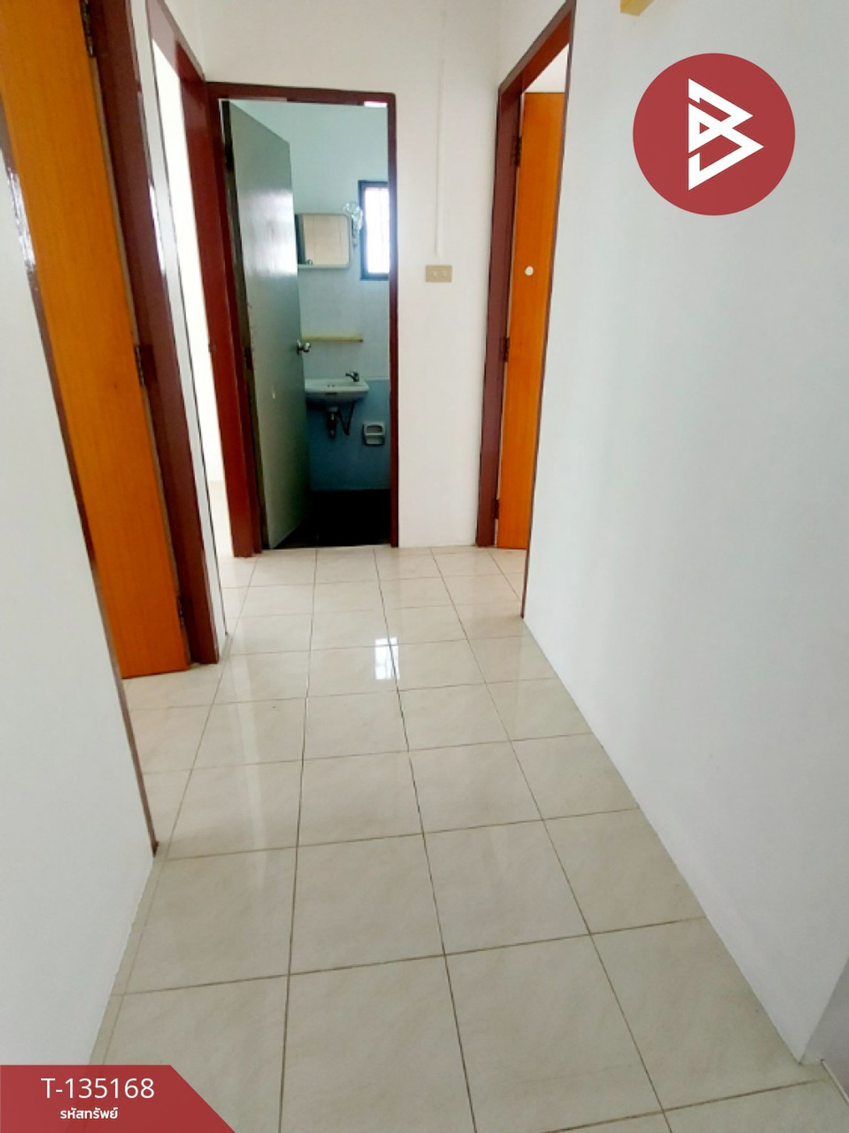 ขายทาวน์เฮ้าส์ หมู่บ้านแฟมิลี่ทาวน์1 นาป่า ชลบุรี พร้อมเข้าอยู่