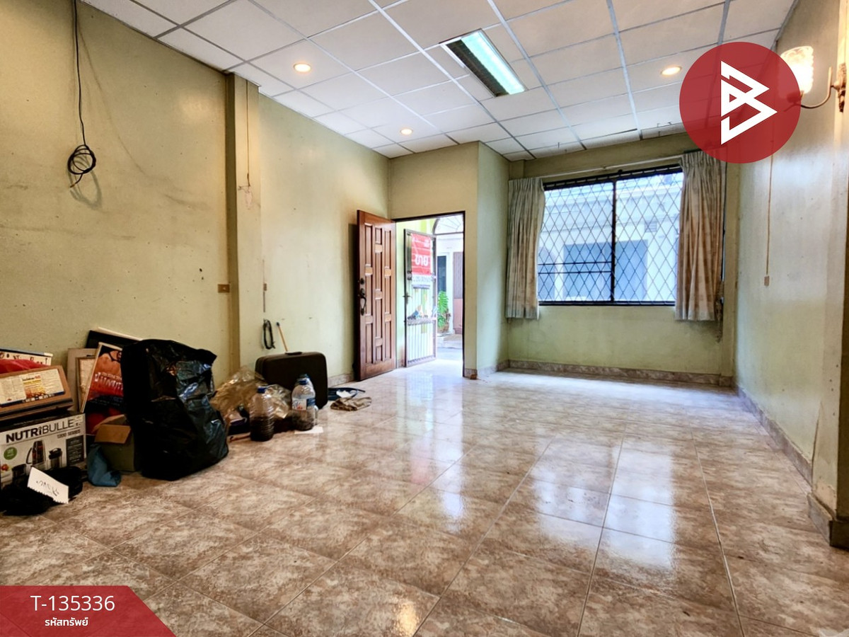 ขายอาคารพาณิชย์ 3 ชั้น เนื้อที่ 13 ตารางวา ซอยสุขุมวิท 65 ชัยพฤกษ์ กรุงเทพฯ