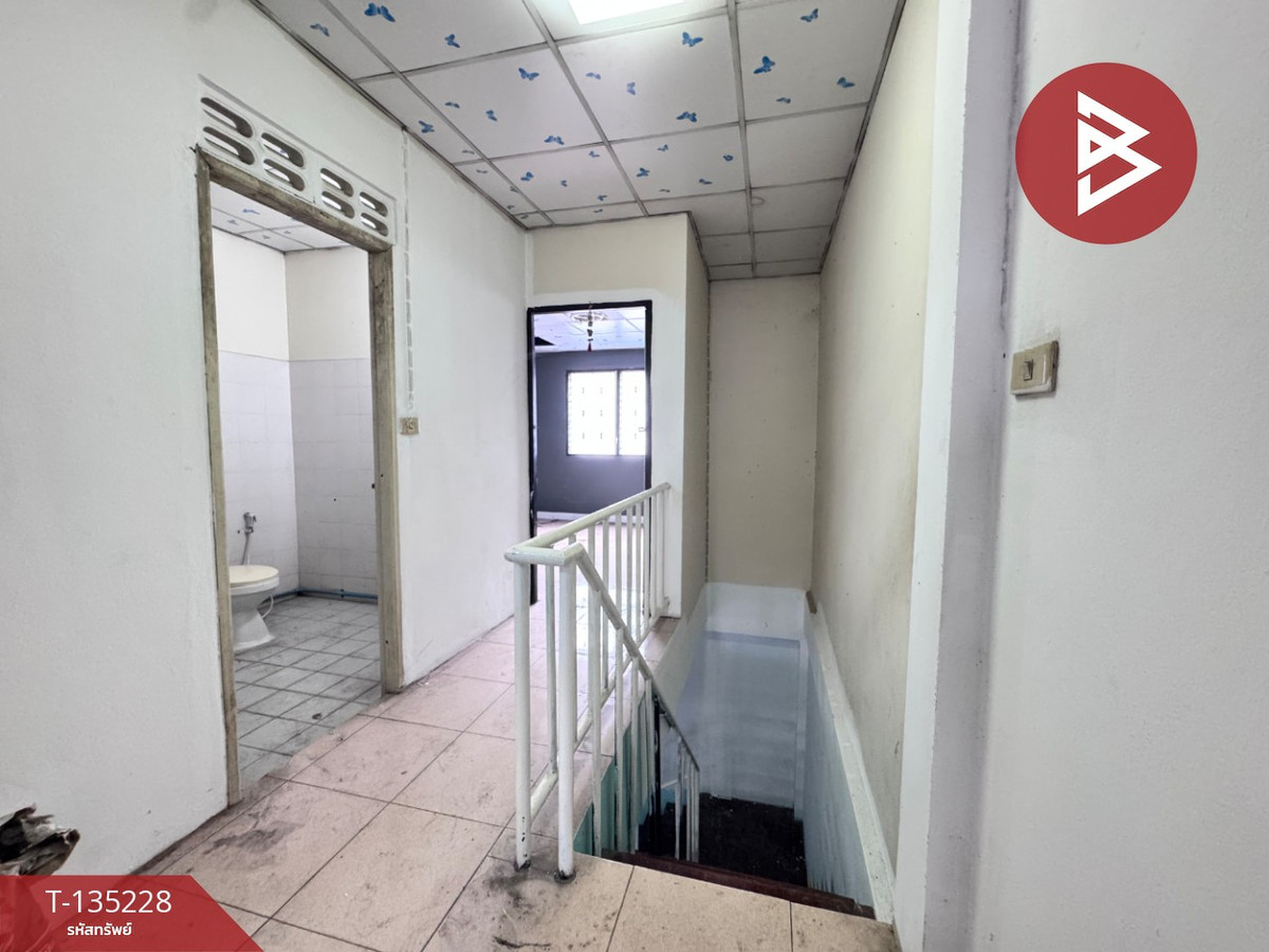 ขายทาวน์เฮ้าส์ หมู่บ้านบัวแก้ว พานทอง ปทุมธานี