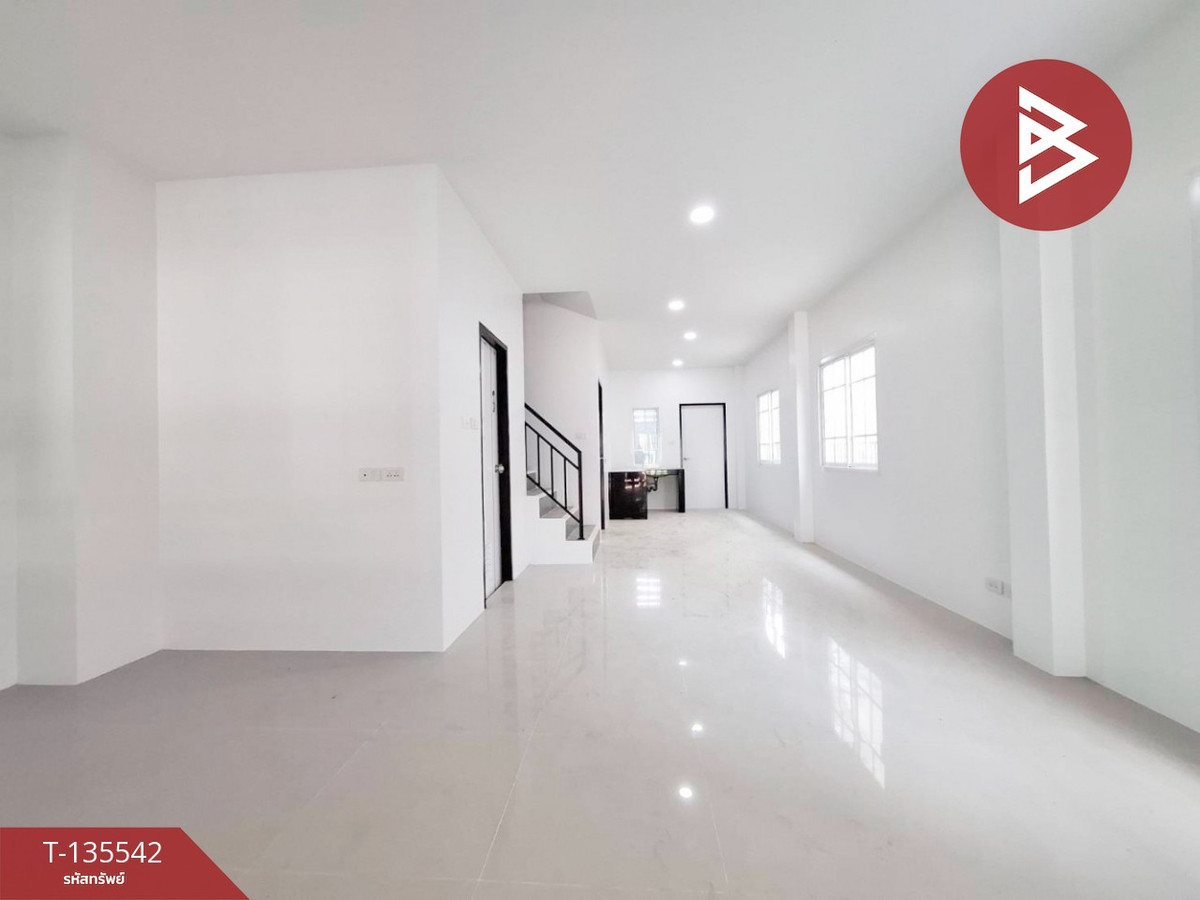 ขายทาวน์เฮ้าส์ 2 ชั้น มี 3 หลังสร้างใหม่ ต.ลาดใหญ่ สมุทรสงคราม