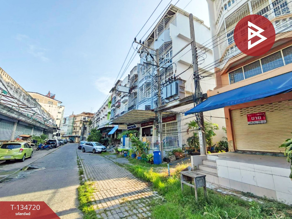 ขายอาคารพาณิชย์ 3 ชั้นครึ่ง เนื้อที่ 17.1 ตารางวา ซอยเอกชัย 64/3 กรุงเทพฯ