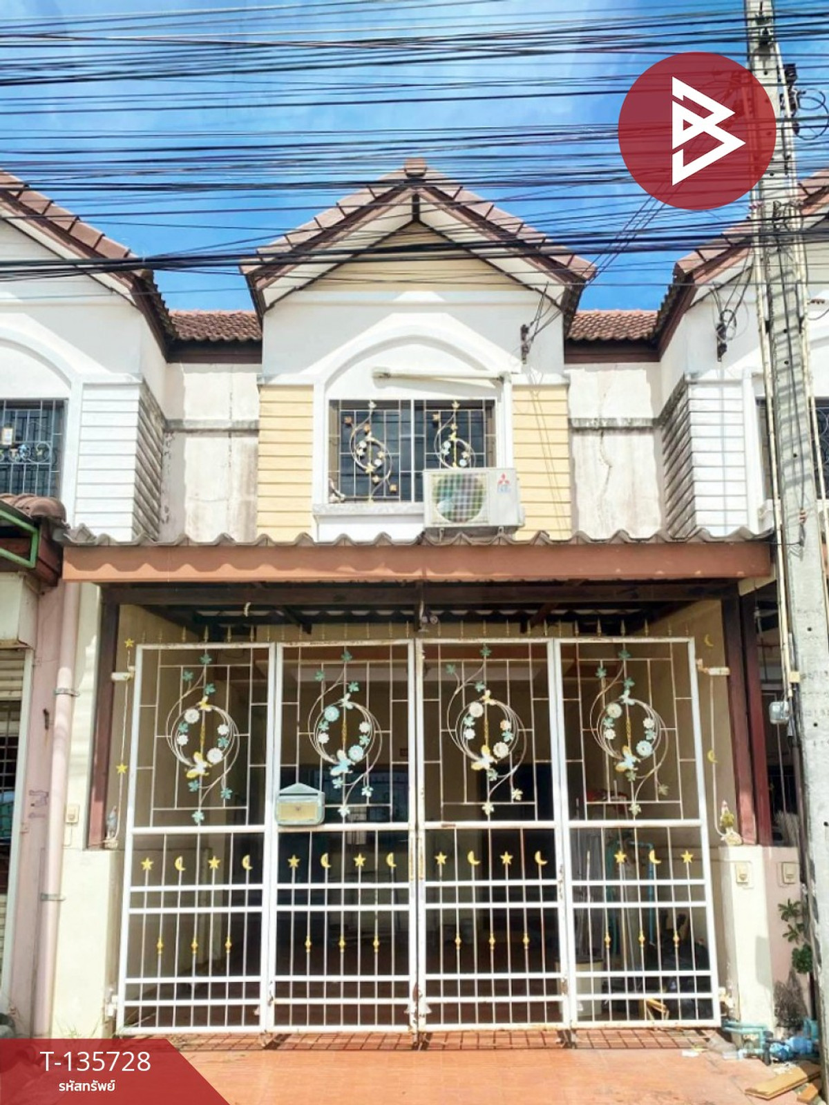 ขายด่วนทาวน์เฮ้าส์ 2 ชั้น เนื้อที่ 18.7 ตารางวา ท่าไข่ ฉะเชิงเทรา