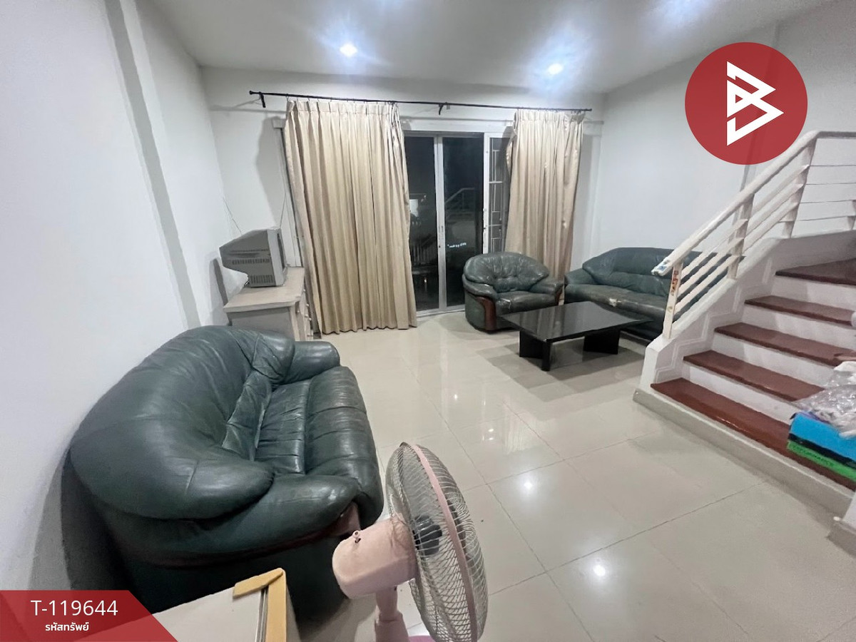 ขายทาวน์โฮม 3 ชั้น โครงการบ้านกลางเมือง สวิสทาวน์ เกษตร-นวมินทร์ กรุงเทพฯ