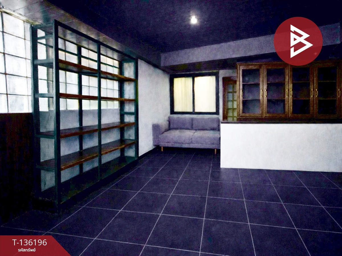 ขายทาวน์เฮ้าส์ หมู่บ้านลลิษา แพรกษา (Baan Larisa Phraeksa) สมุทรปราการ พร้อมเข้าอยู่