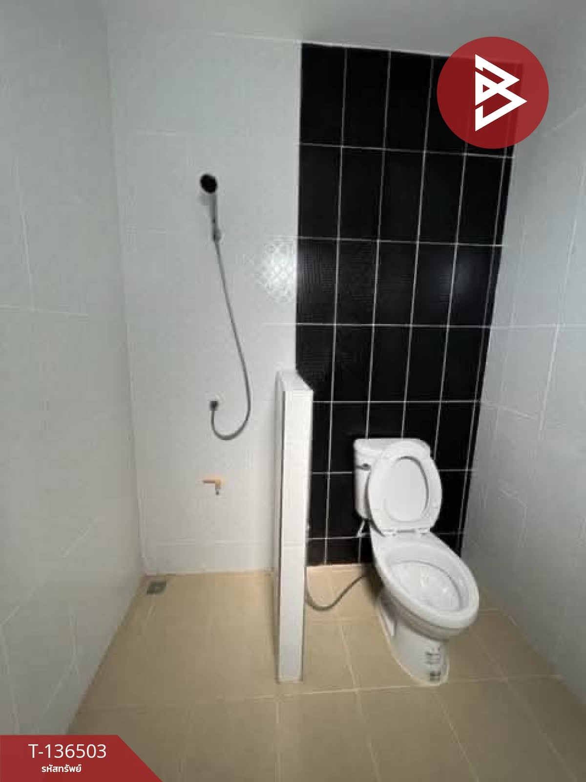 ขายที่ดินพร้อมสิ่งปลูกสร้าง เนื้อที่ 2 งาน อ.ท่าม่วง กาญจนบุรี ทำเลดีติดถนน