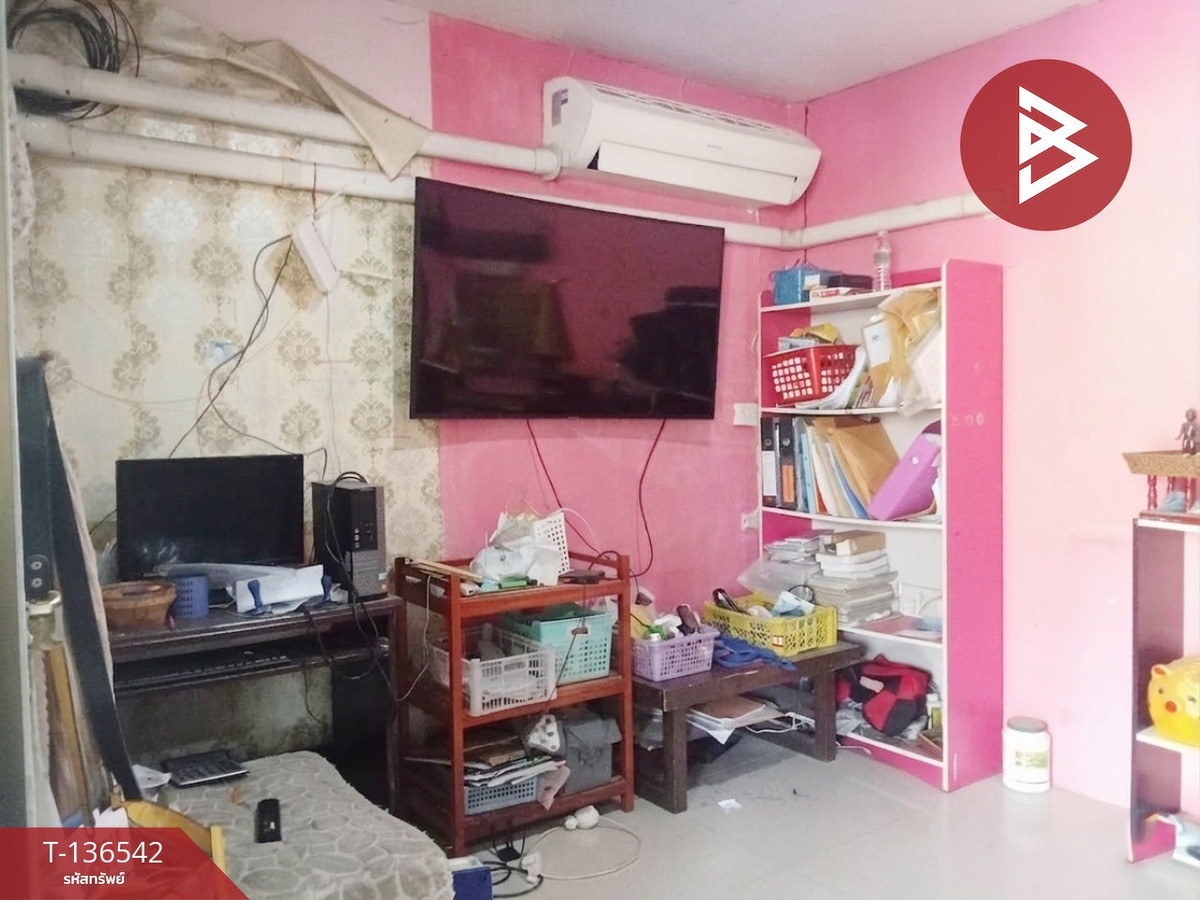 ขายทาวน์เฮ้าส์ โครงการเลค เลเจนด์ วิลเลจ (Lake Legend Village) บางละมุง ชลบุรี