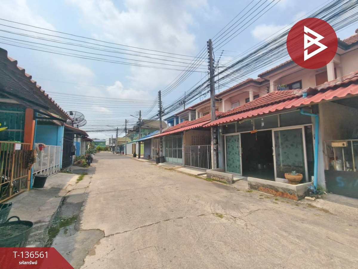 ขายทาวน์เฮ้าส์ หมู่บ้านสุขใจวิลล่า1 ชลบุรี พร้อมอยู่