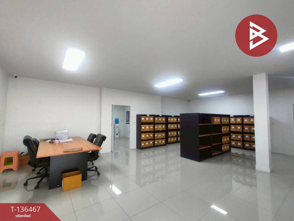 ขายที่ดินพร้อมสิ่งปลูกสร้าง เนื้อที่ 1 ไร่ 2 งาน 40.7 ตร.วา แปลงยาว ฉะเชิงเทรา