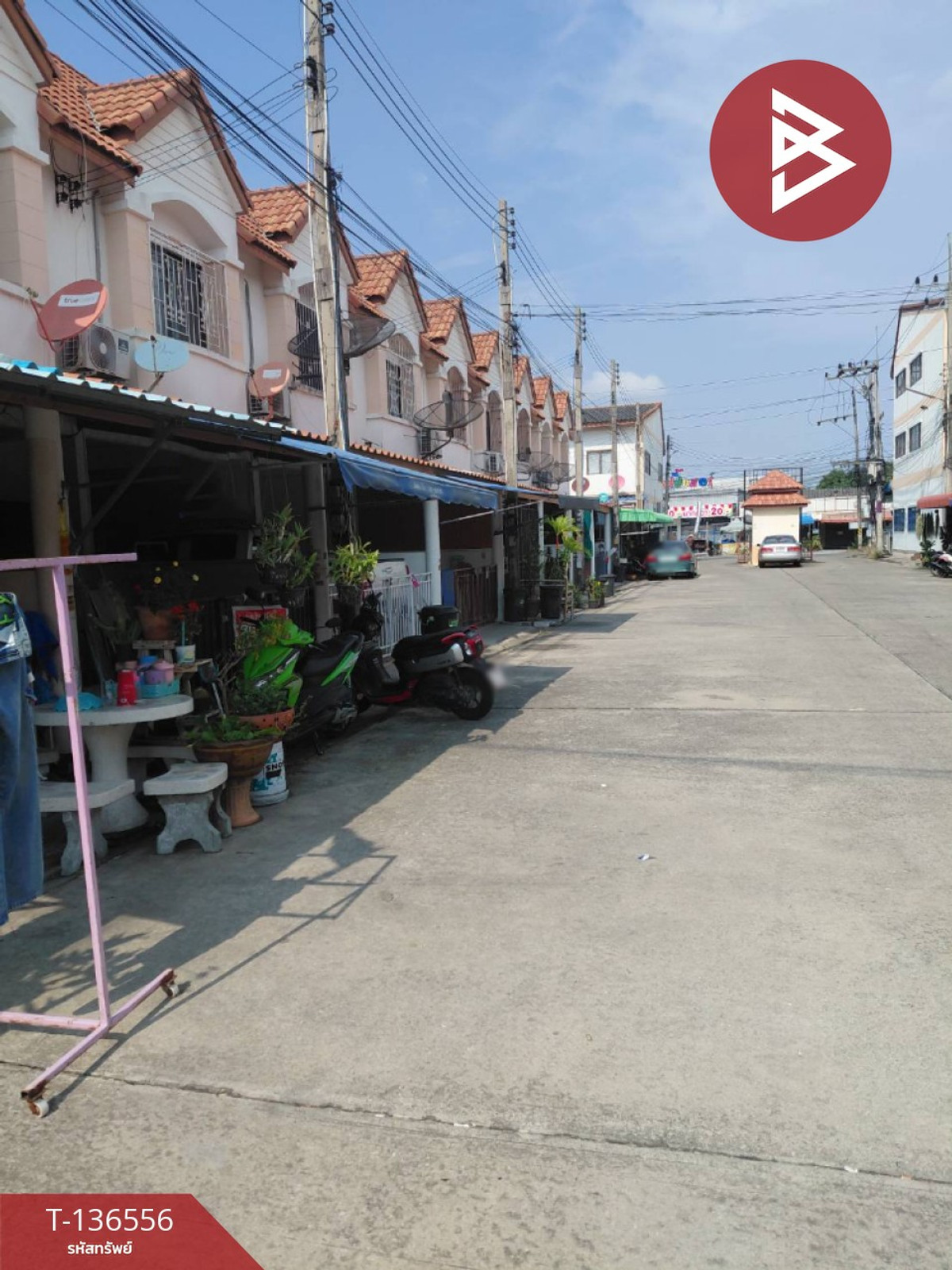 ขายทาวน์เฮ้าส์ หมู่บ้านอโนมา กรีนวิว ชลบุรี พร้อมเข้าอยู่