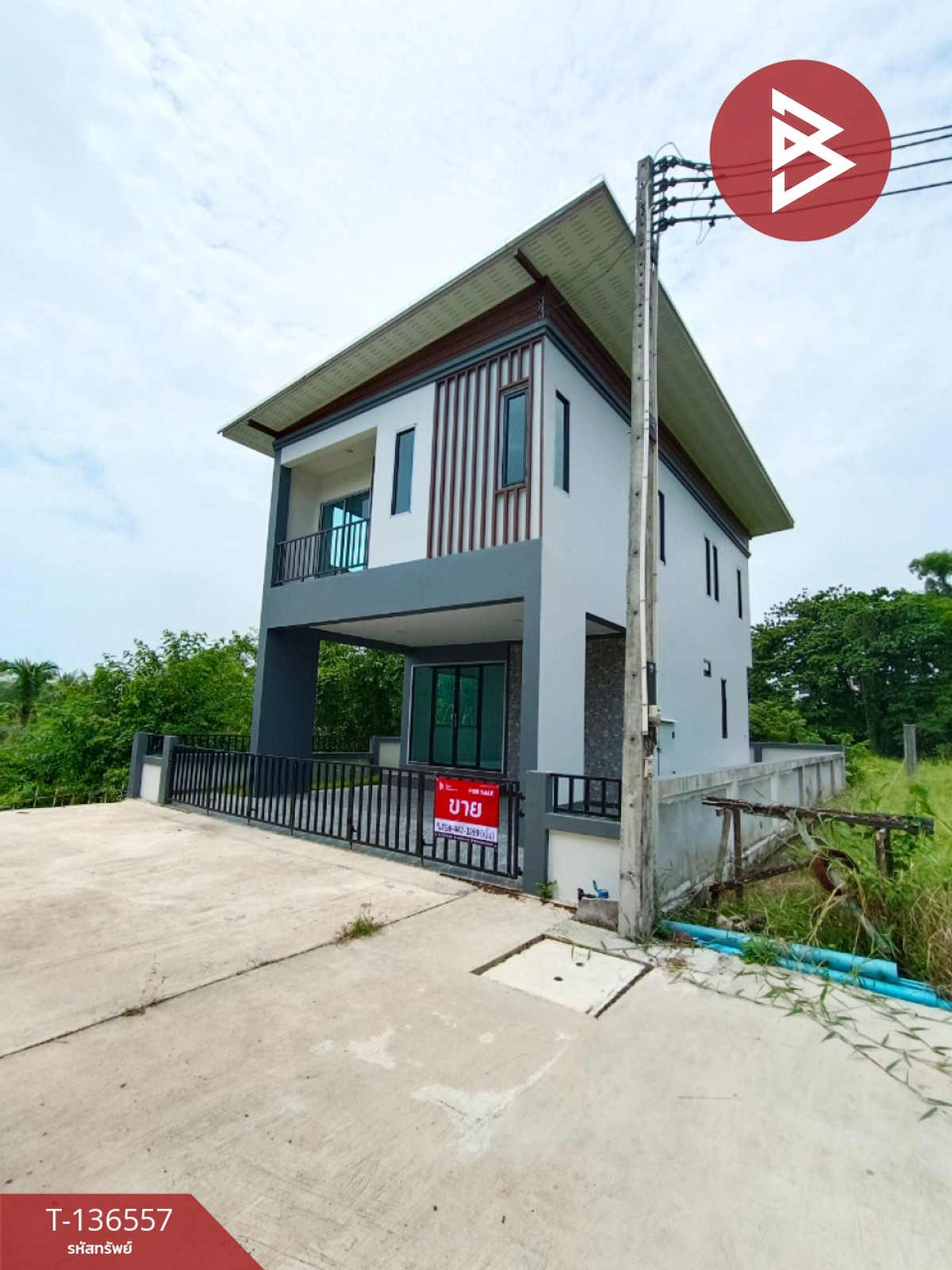 ขายบ้านเดี่ยว 2 ชั้น เนื้อที่ 37.3 ตารางวา ต.หนองเสม็ด ตราด ทำเลดีติดถนน