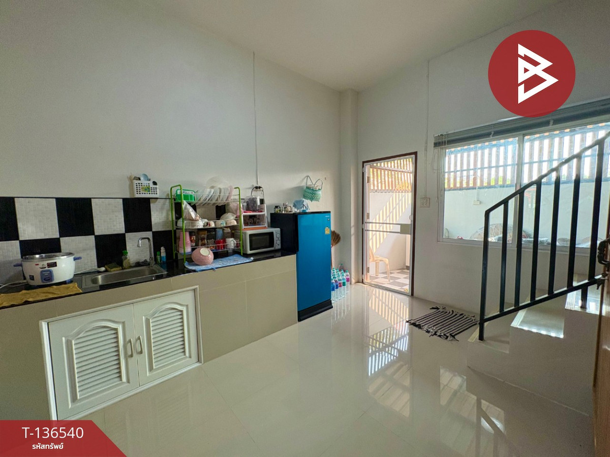 ขายทาวน์เฮ้าส์ เนื้อที่ 30.7 ตารางวา บ้านกล้วย ชัยนาท