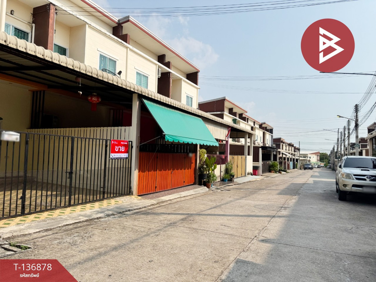 ขายทาวน์เฮ้าส์ 2 ชั้น หมู่บ้านบูรพาแลนด์ หนองค้อ ศรีราชา ชลบุรี ราคาถูก ทำเลดี