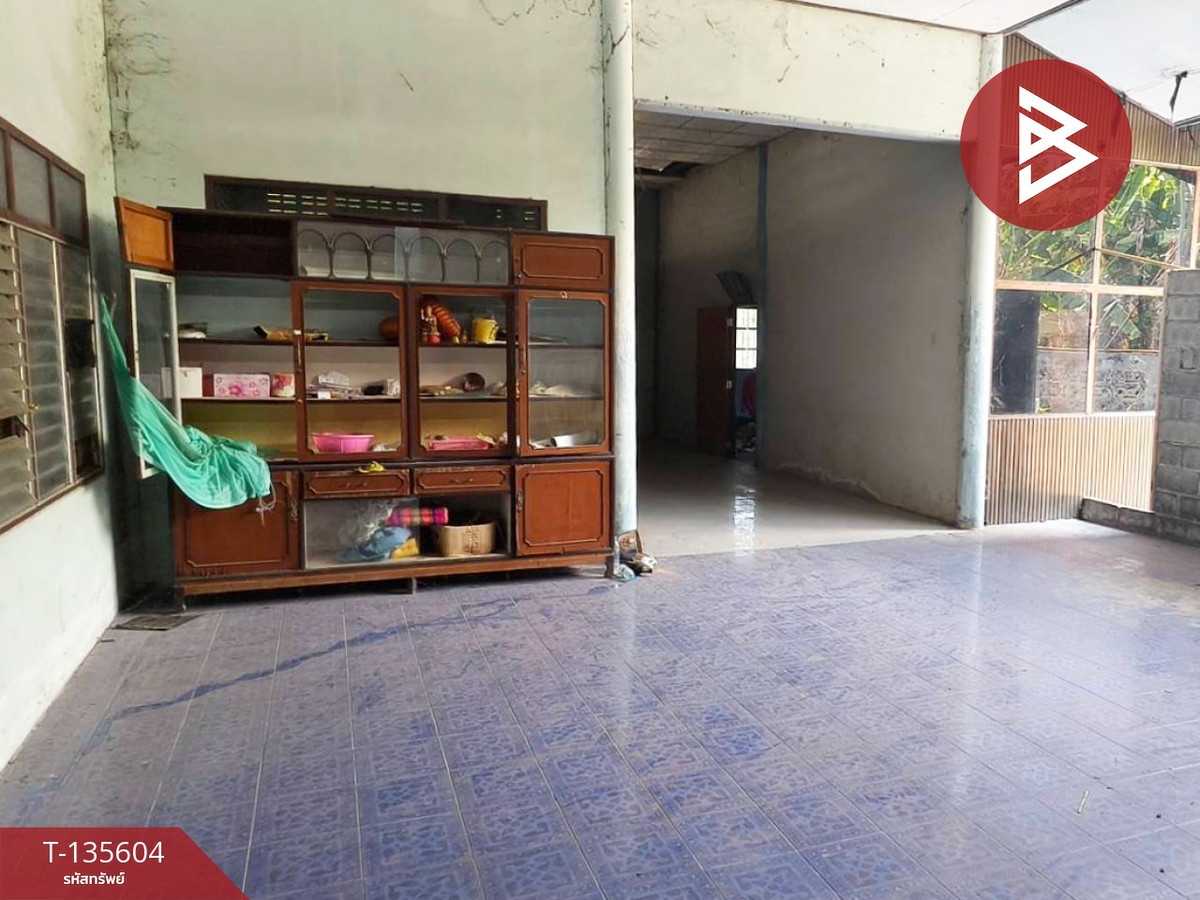 ขายด่วนบ้านเดี่ยวพร้อมที่ดิน เนื้อที่ 2 ไร่ 1 งาน 94 ตารางวา ท่าช้าง สิงห์บุรี ติดถนน