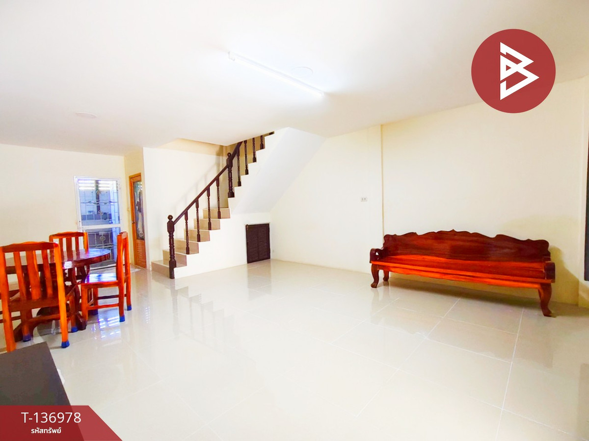 ขายทาวน์เฮ้าส์ หมู่บ้านวิเศษสุขนคร พันท้ายนรสิงห์ สมุทรสาคร