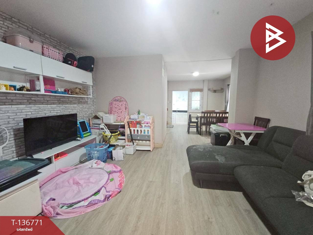 ขาย/เช่าบ้านแฝด หมู่บ้านณิชาดา ห้วยกะปิ ชลบุรี