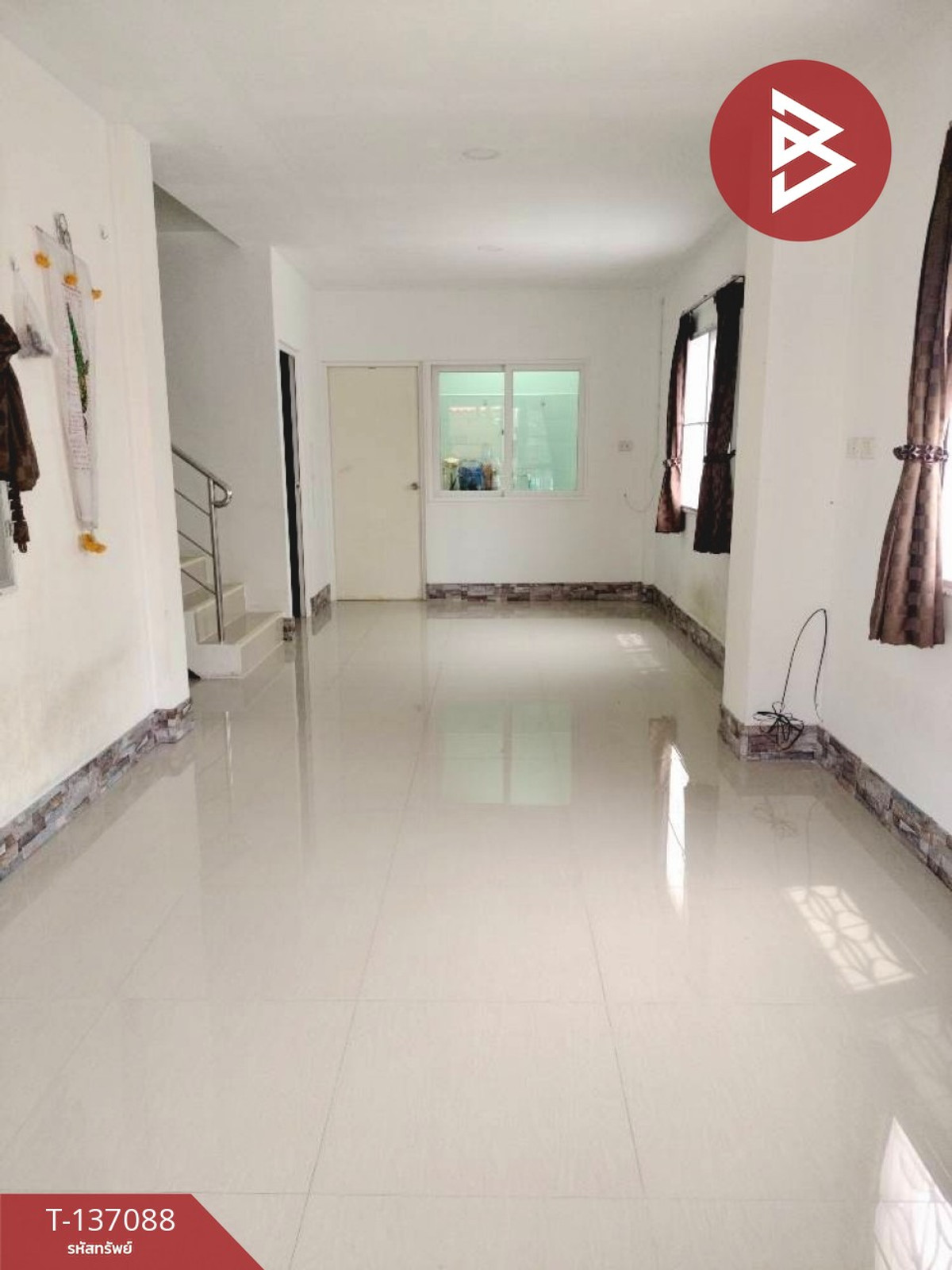 ขายทาวน์เฮ้าส์ หมู่บ้านเฟื่องฟ้าวิลล่า 17 เฟส 5 แพรกษา สมุทรปราการ