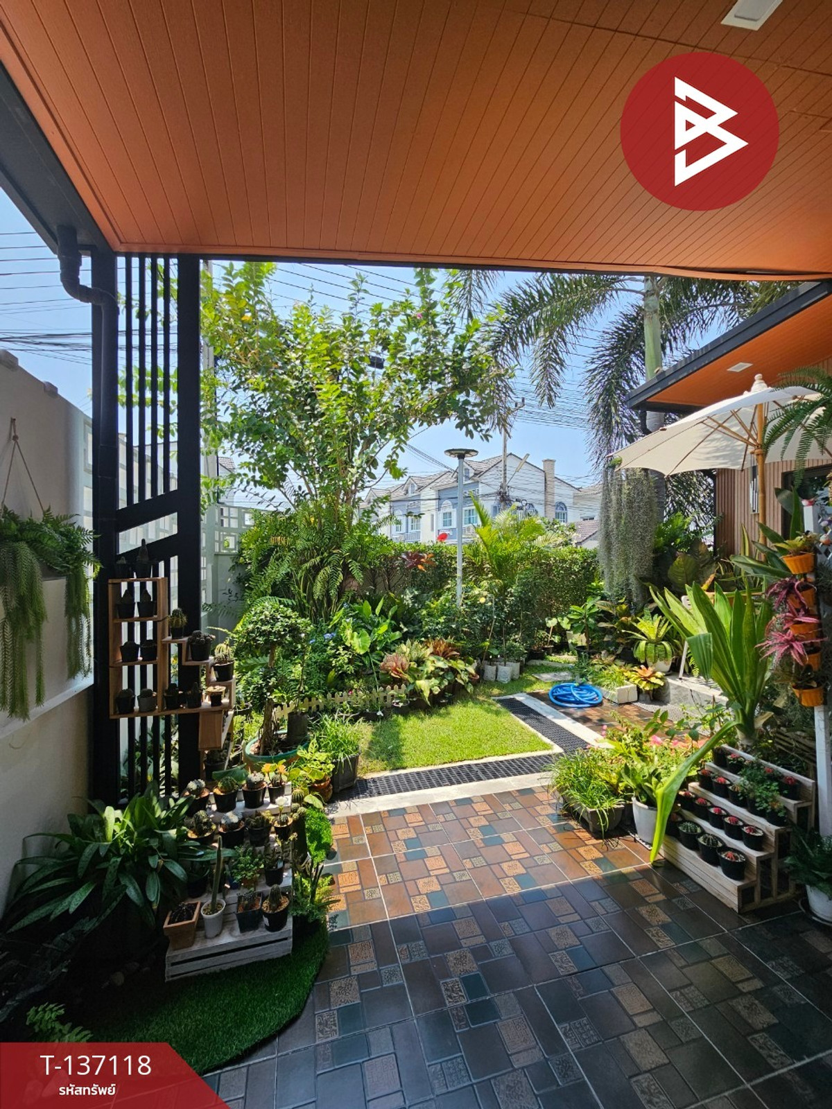 ขายทาวน์เฮ้าส์ หมู่บ้านประภัสสร วิลล์ อมตะนคร-หนองตำลึง พานทอง ชลบุรี