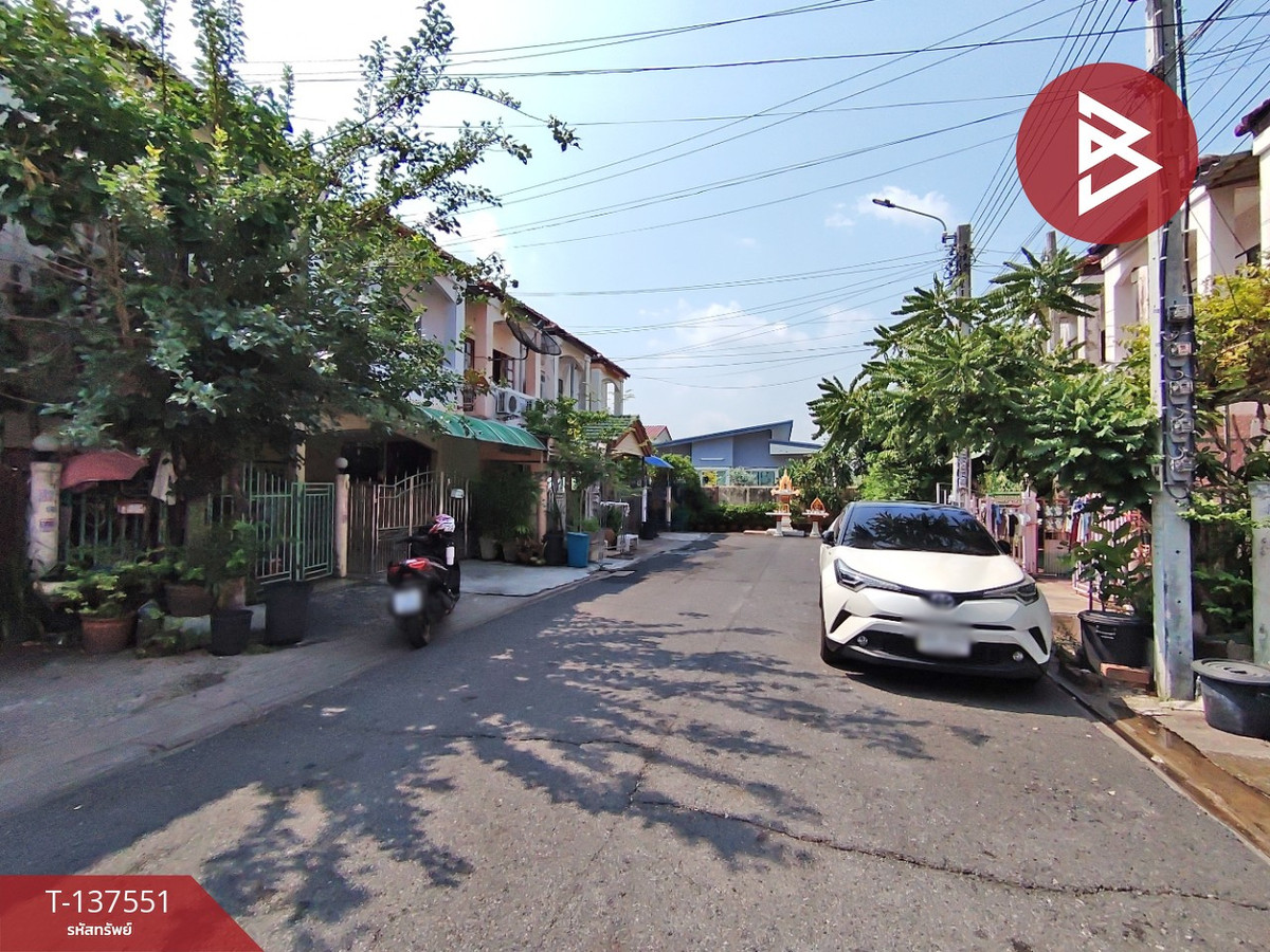 ขายทาวน์เฮ้าส์ หมู่บ้านหลักสี่วิลล่า แจ้งวัฒนะ10 กรุงเทพฯ สภาพดี