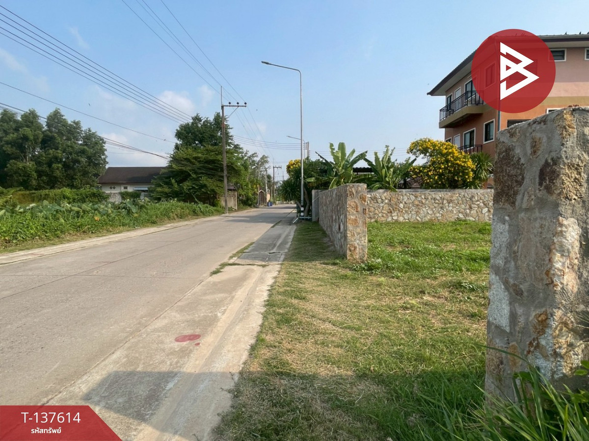 ขายที่ดินถมแล้ว พร้อมกำแพงหิน เนื้อที่ 122.8 ตร.วา เชิงเนิน ระยอง ทำเลดี