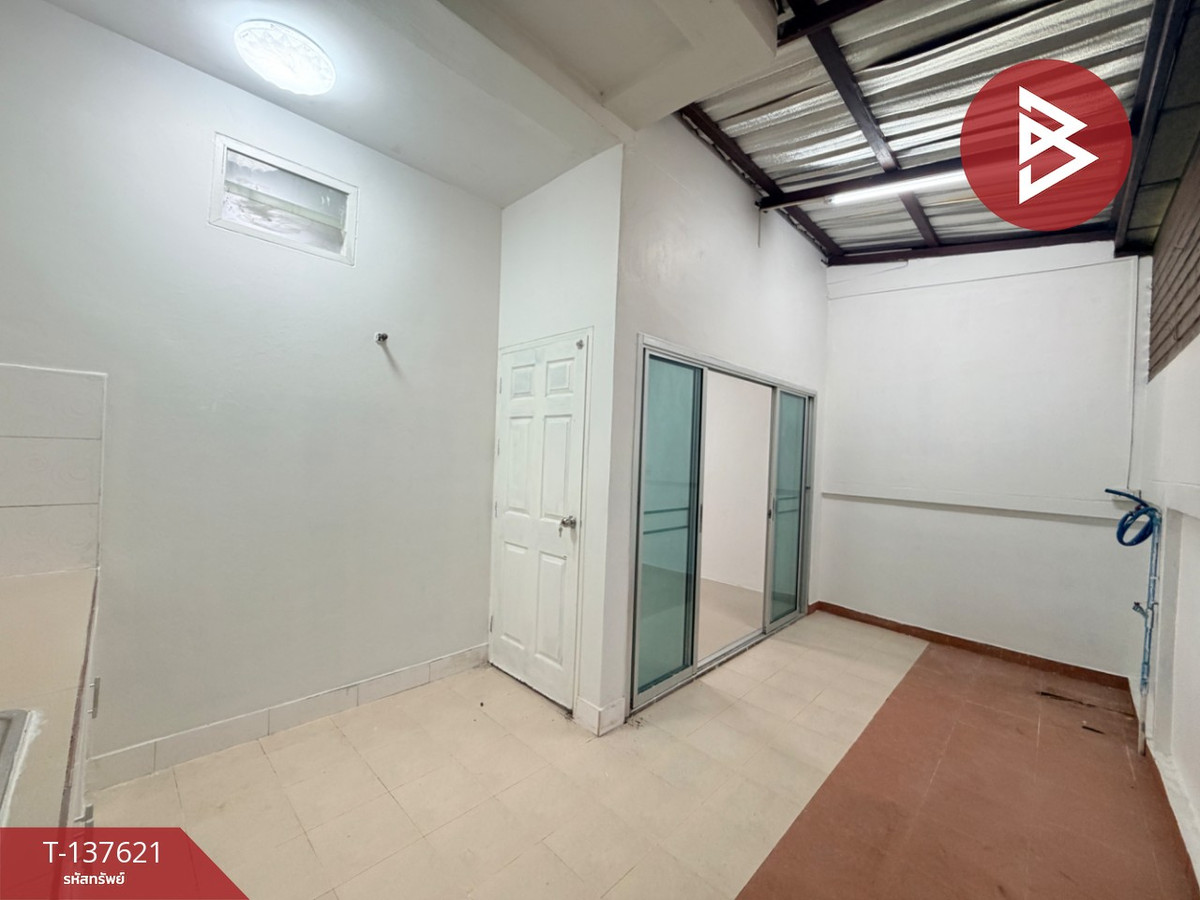 ขายทาวน์เฮ้าส์ หมู่บ้านโกลเด้นโฮม แหลมฉบัง (Golden Home) ชลบุรี