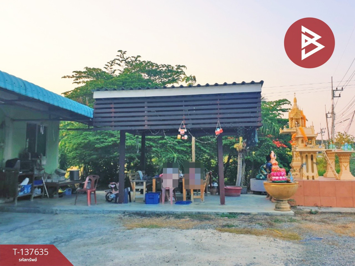 ขายบ้านเดี่ยวพร้อมที่ดิน เนื้อที่ 1 ไร่ 3 งาน บ้านโป่ง ราชบุรี ทำเลดีติดถนน