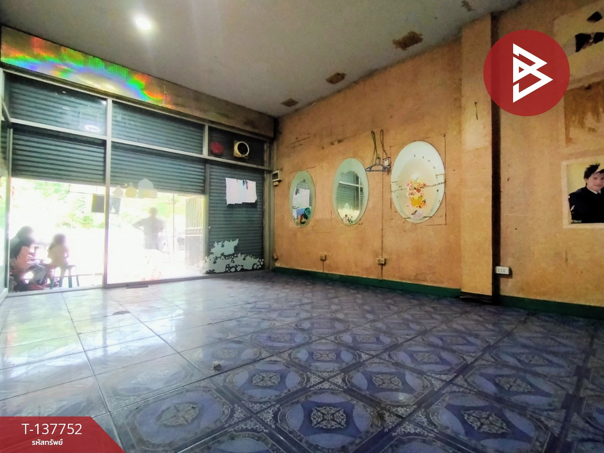 ขายด่วนอาคารพาณิชย์ 4 ชั้น เนื้อที่ 23.5 ตร.วา สมุทรสาคร ติดถนนหน้าหมู่บ้านจิตราเพลส