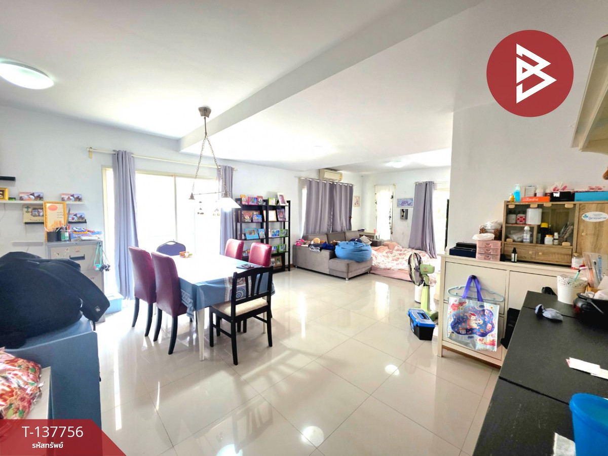 ขายบ้านแฝด หมู่บ้านเพลินวิวทิวเขา ชลบุรี