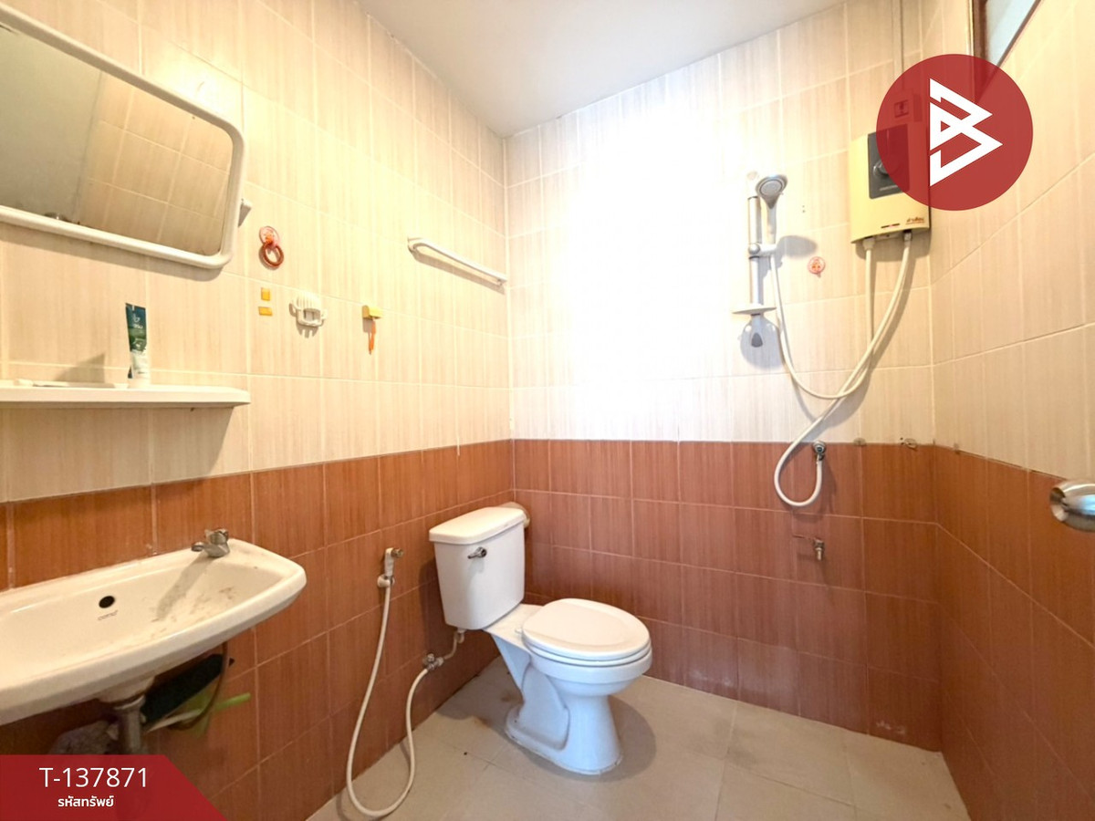 ขายทาวน์เฮ้าส์ เนื้อที่ 32.6 ตารางวา บ้านปึก ชลบุรี