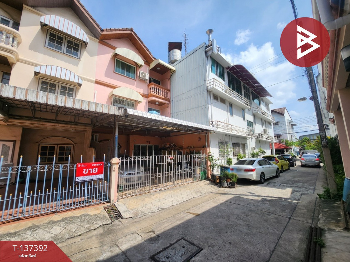 ขายทาวน์เฮ้าส์ 3 ชั้น เนื้อที่ 27 ตร.วา พระรามสาม ซอย 25 กรุงเทพฯ