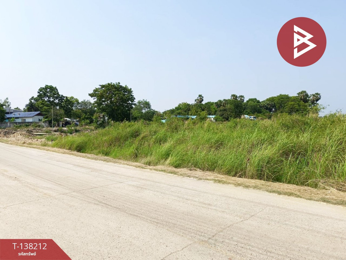 ขายที่ดิน เนื้อที่ 1 ไร่ 3 งาน 88 ตารางวา พนัสนิคม ชลบุรี ใกล้ รพ.สต.ไร่หลักทอง