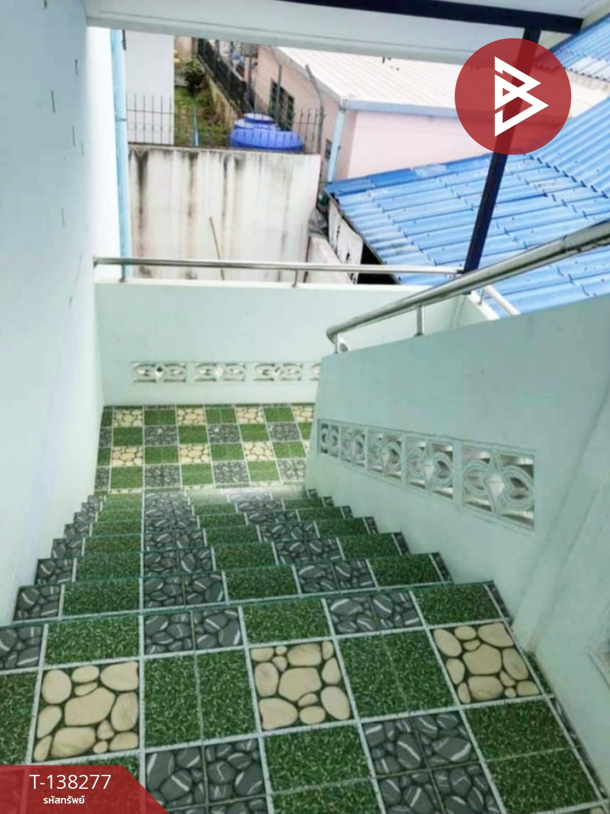 ขายหอพัก 2 ชั้น เนื้อที่ 100 ตารางวา ตะเคียนเตี้ย ซ.17 บางละมุง ชลบุรี ทำเลดี