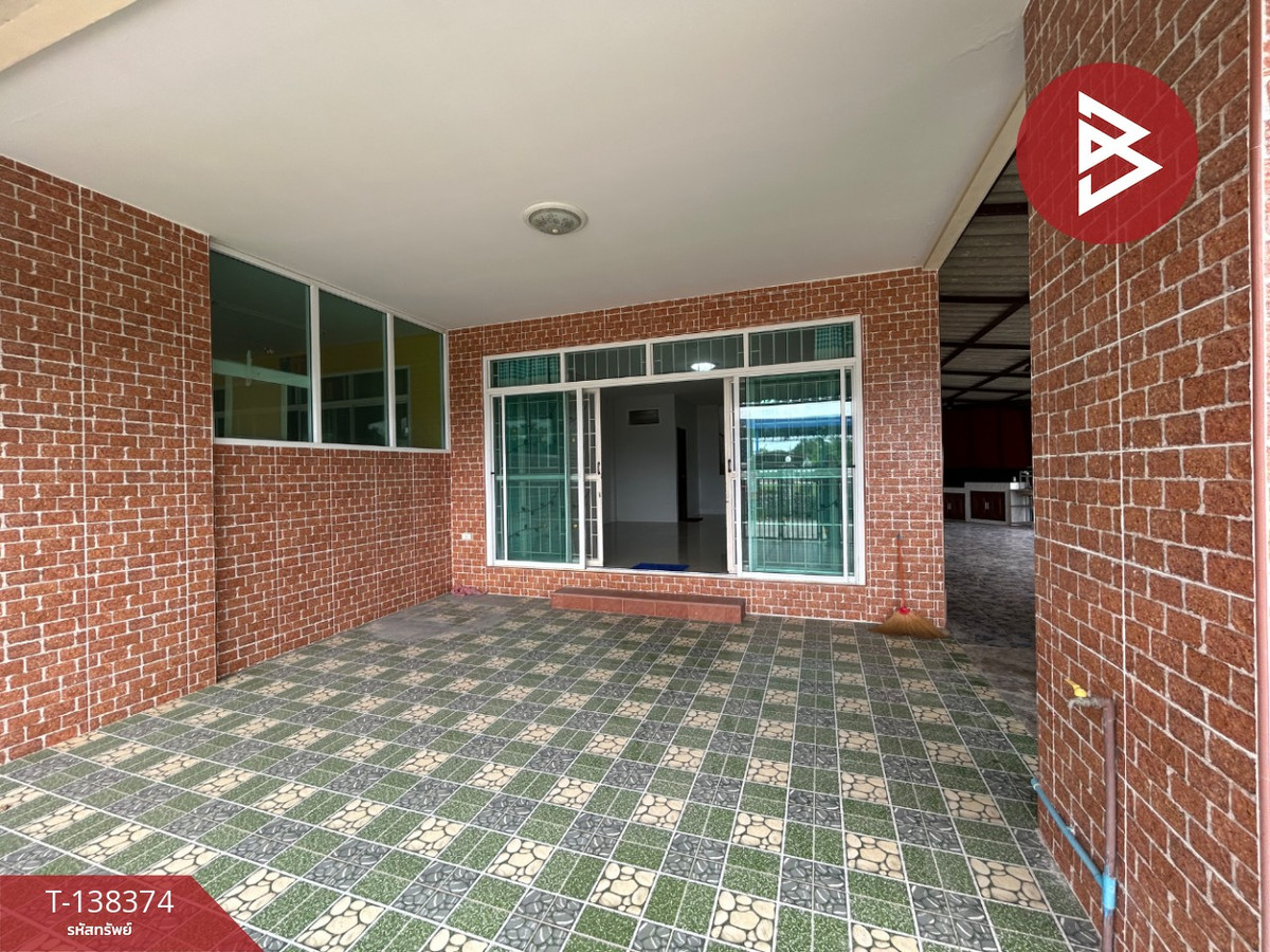 ขายทาวน์เฮ้าส์ หมู่บ้าน ส.ทวีทรัพย์ พนัสนิคม ชลบุรี พื้นที่กว้างขวางหลังมุม