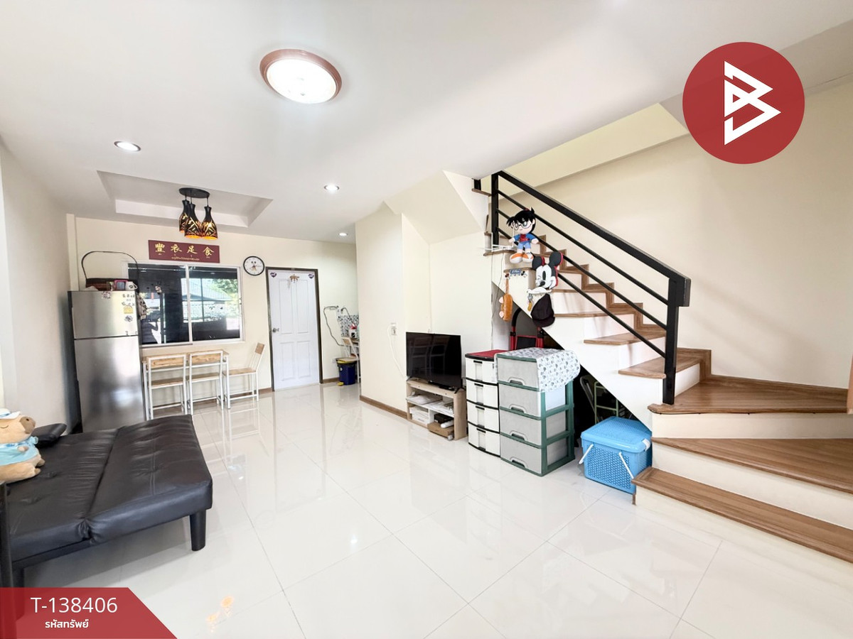 ขายทาวน์เฮ้าส์ โครงการบ้านนิวไลฟ์แอทโฮม ชลบุรี (Newlife @Home) ชลบุรี