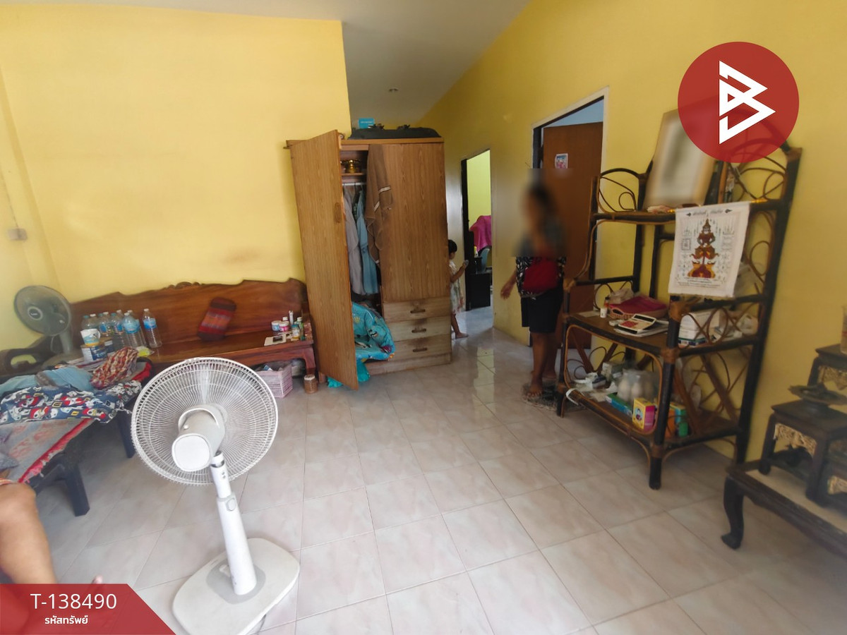 ขายบ้านแฝดชั้นเดียว เนื้อที่ 47 ตร.วา ต.บางพระ จ.ฉะเชิงเทรา แหล่งชุมชน