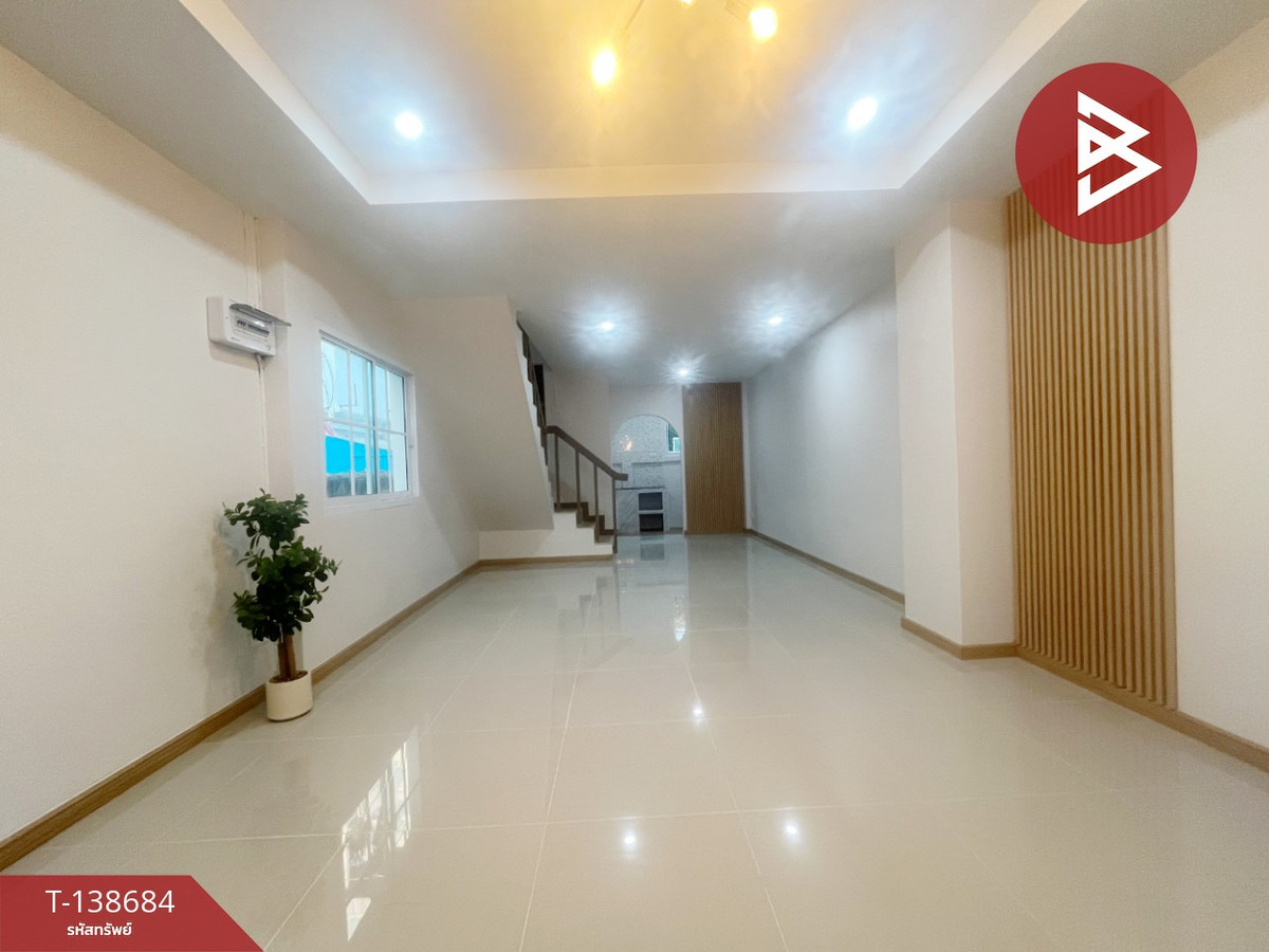 ขายทาวน์เฮ้าส์ 2 ชั้น หมู่บ้านเทพนครทาวน์ เทพารักษ์ กม.4 (ศรีสมิตร) สมุทรปราการ รีโนเวทใหม่