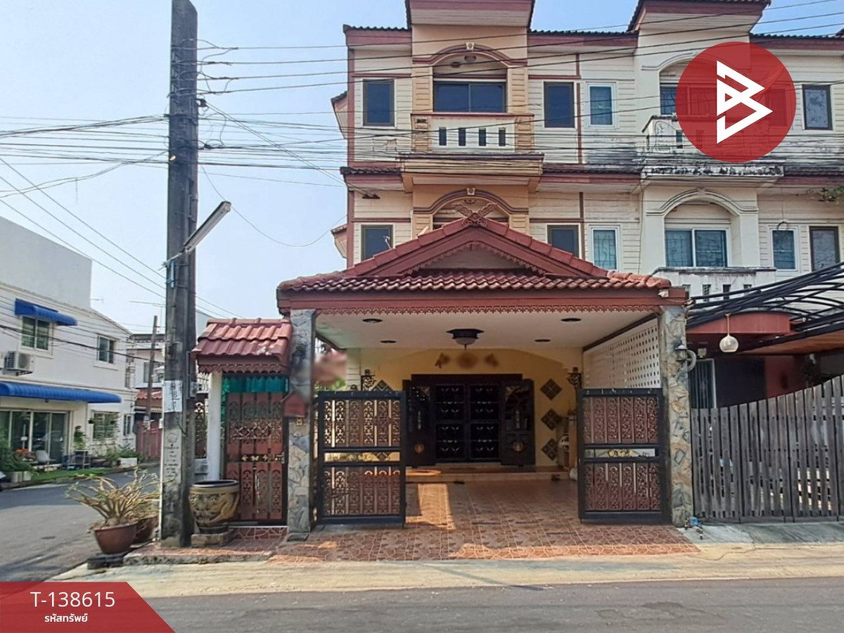 ขายทาวน์เฮ้าส์ 3 ชั้นหลังมุม หมู๋บ้านธนะธานี สุขใจ นวมินทร์ 163 กรุงเทพฯ