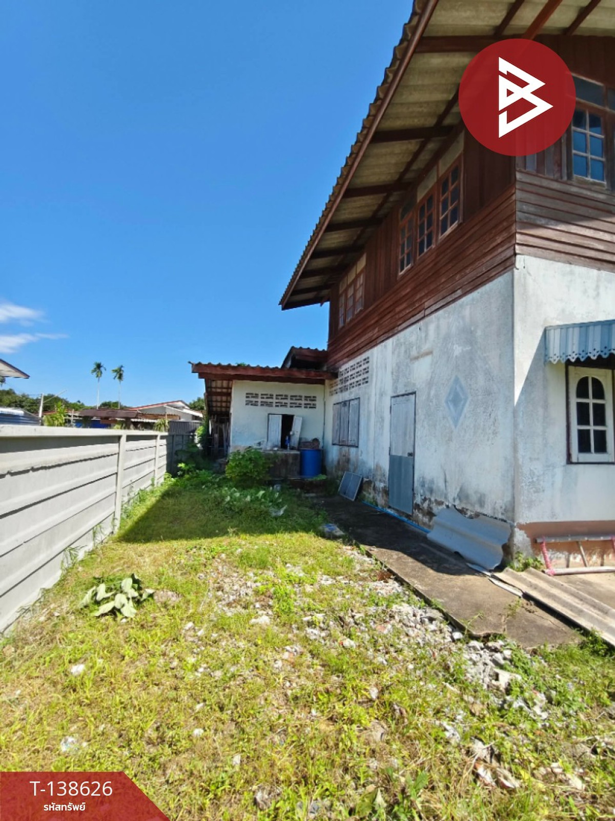 ขายบ้านเดี่ยวพร้อมที่ดิน เนื้อที่ 142.9 ตร.วา คมบาง จันทบุรี