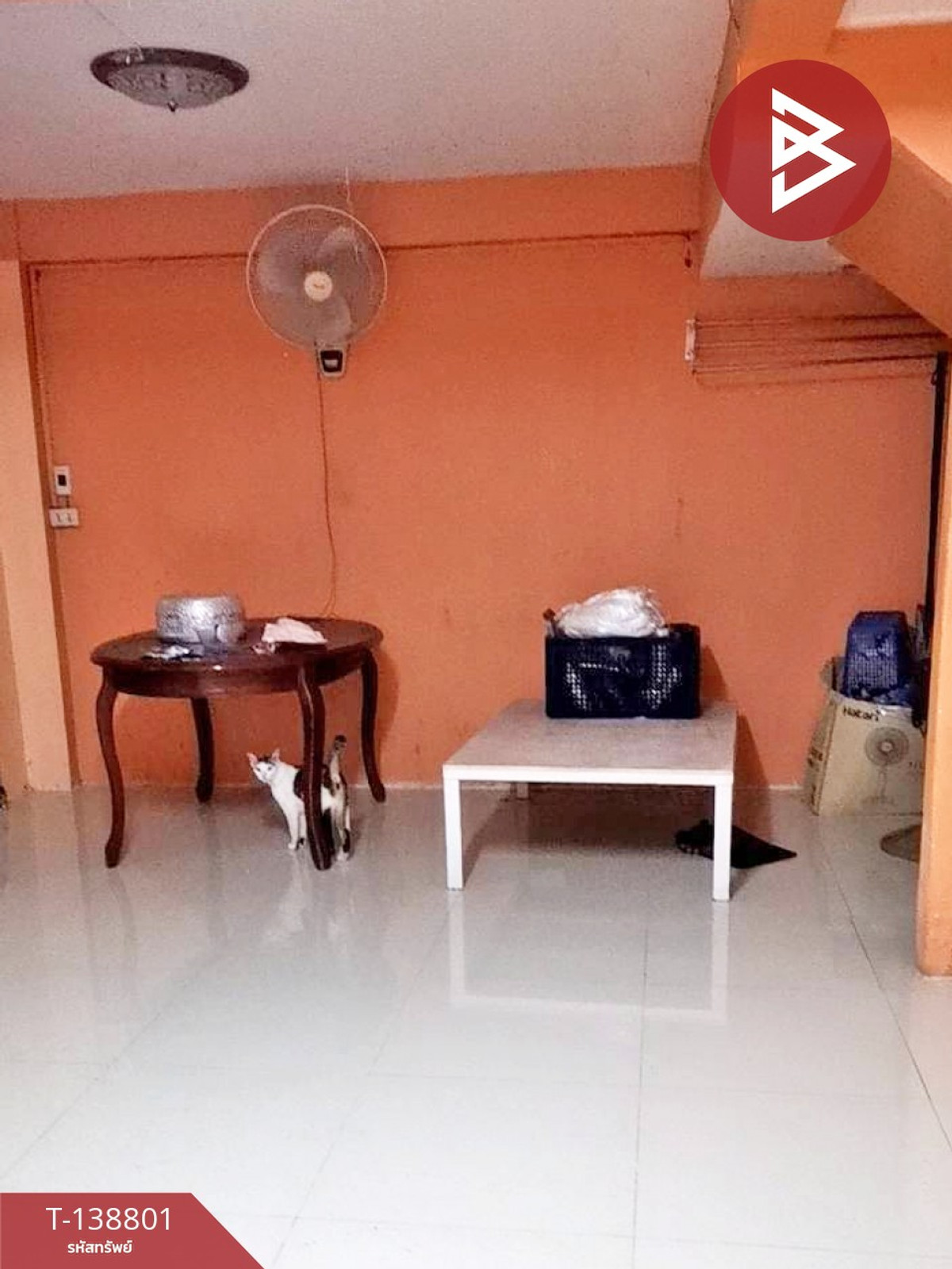 ขายอาคารพาณิชย์ 3 ชั้น เนืัอที่ 18 ตร.วา หมู่บ้านวาเลนไทน์วิลล์ รามอินทรา กรุงเทพฯ