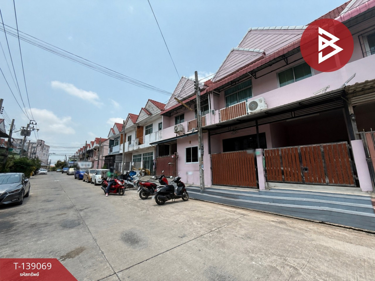 ขายทาวน์เฮ้าส์ หมู่บ้านรุ่งเรืองวิลเลจ ประชาอุทิศ 90 พระสมุทรเจดีย์ สมุทรปราการ