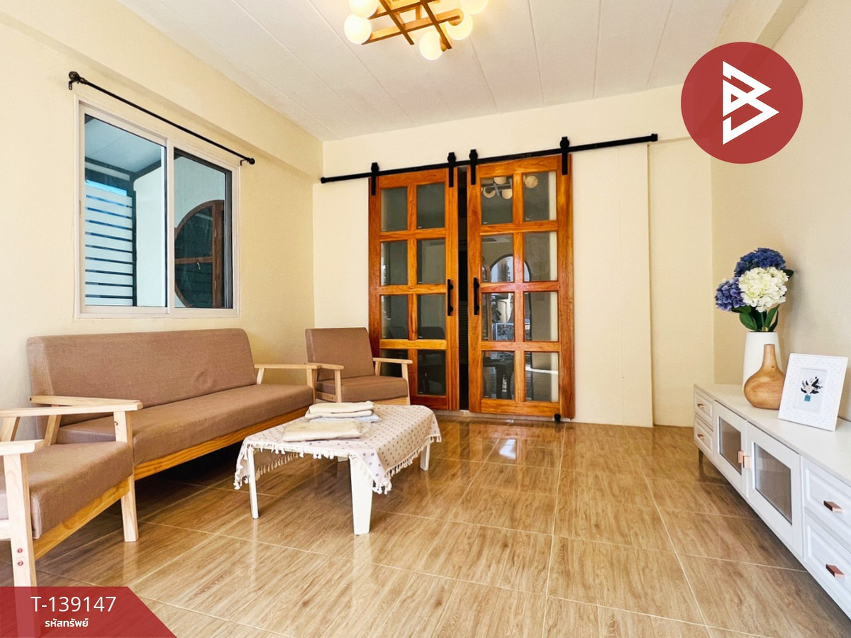 ขายบ้านแฝด หมู่บ้านเอื้ออาทรลาดใหญ่ สมุทรสงคราม พร้อมเข้าอยู่