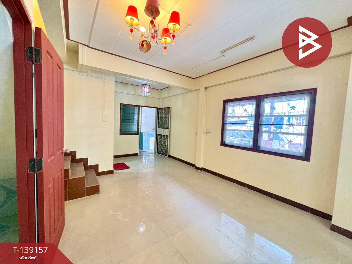 ขายทาวน์เฮ้าส์ หมู่บ้านรัตนาธิเบศร์ บางบัวทอง นนทบุรี พร้อมเข้าอยู่