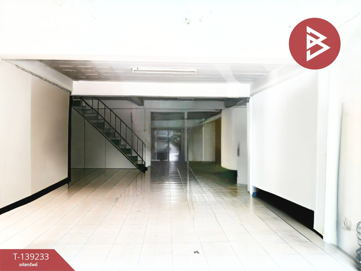 ขายอาคารพาณิชย์ หมู่บ้านรุ่งกิจวิลล่า 5 ซอยร่มเกล้า 56 กรุงเทพฯ